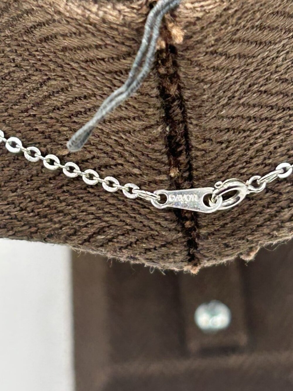 Avon Delicate Vintage Blue Necklace On Silver Tone Chain Faux Pearls Emerald Cut - Picture 7 of 9